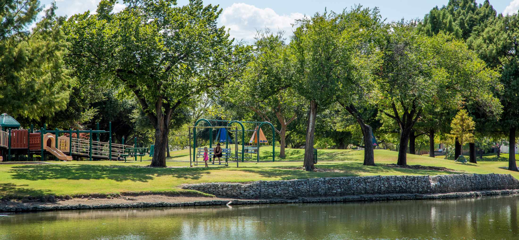 Commercial concrete construction in Farmers Branch, Texas