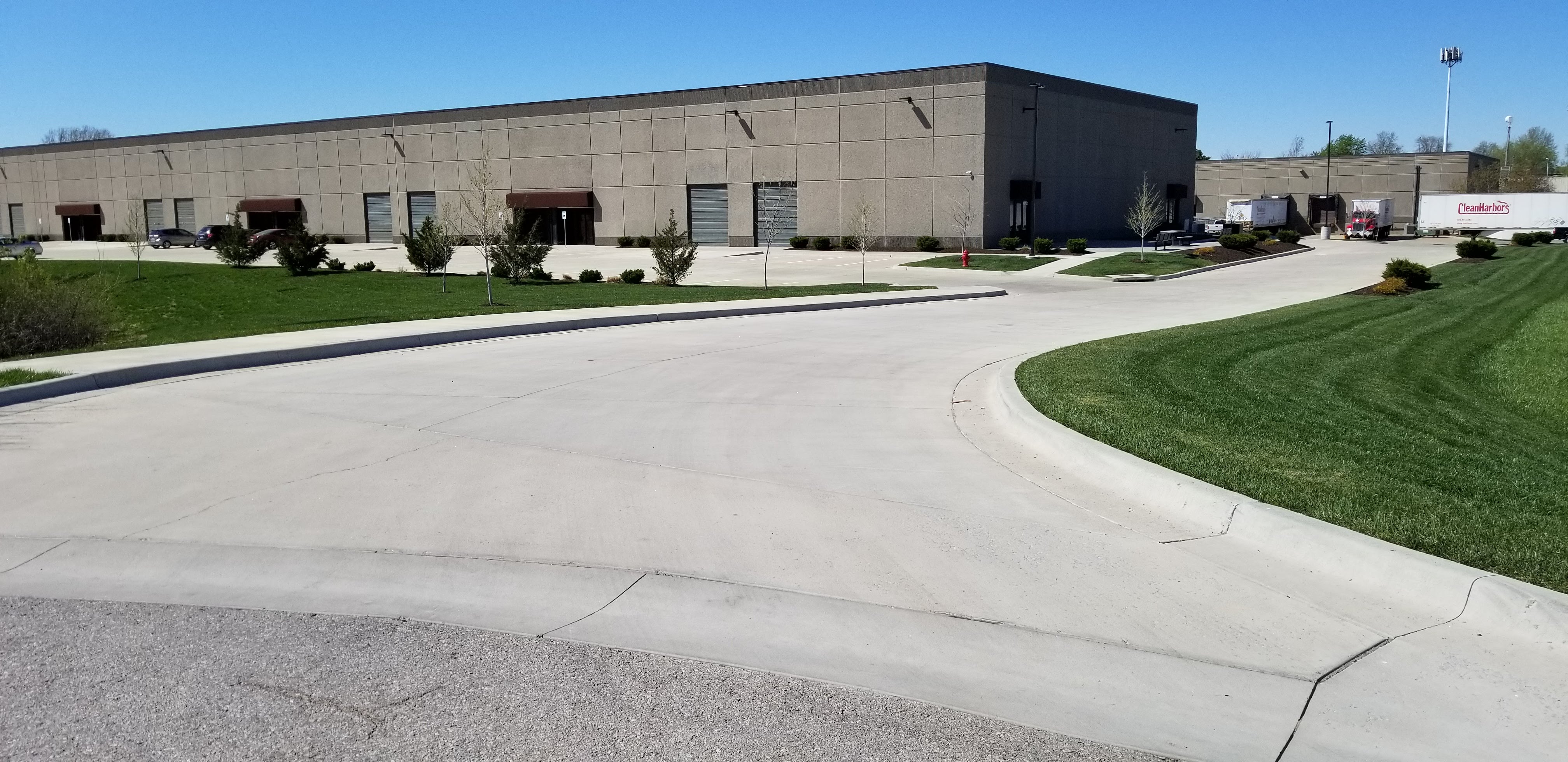 Commercial Driveway Construction - Commercial concrete construction in Carrollton, Texas